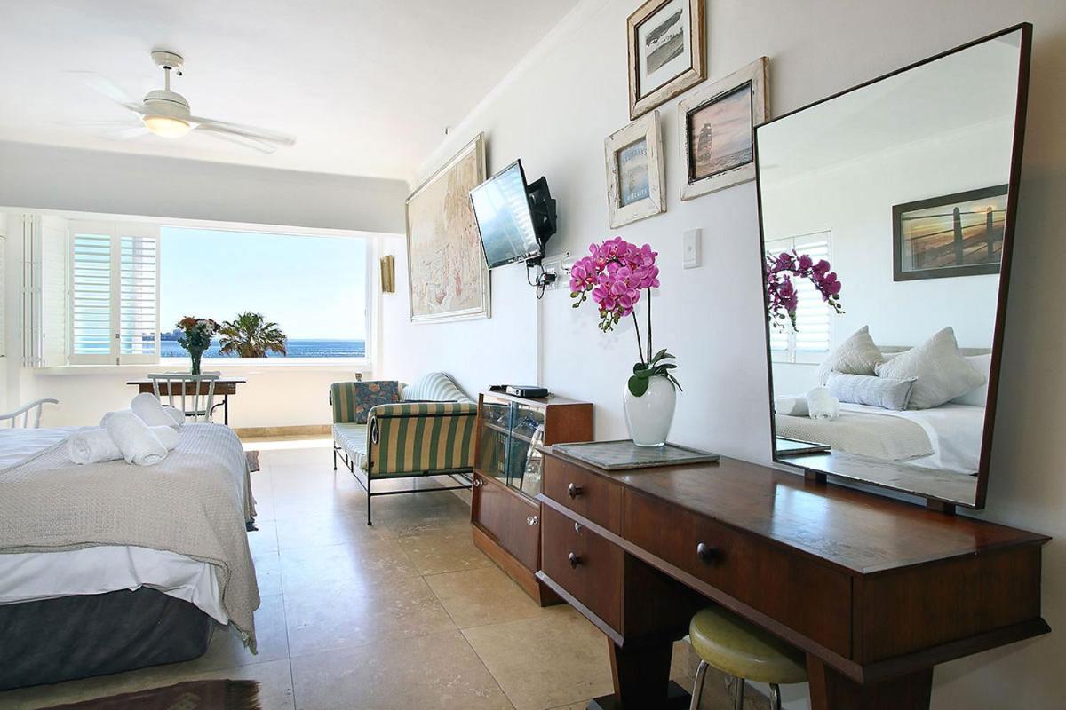 Dolphin Bay Studio With Sea Views Cape Town Luaran gambar