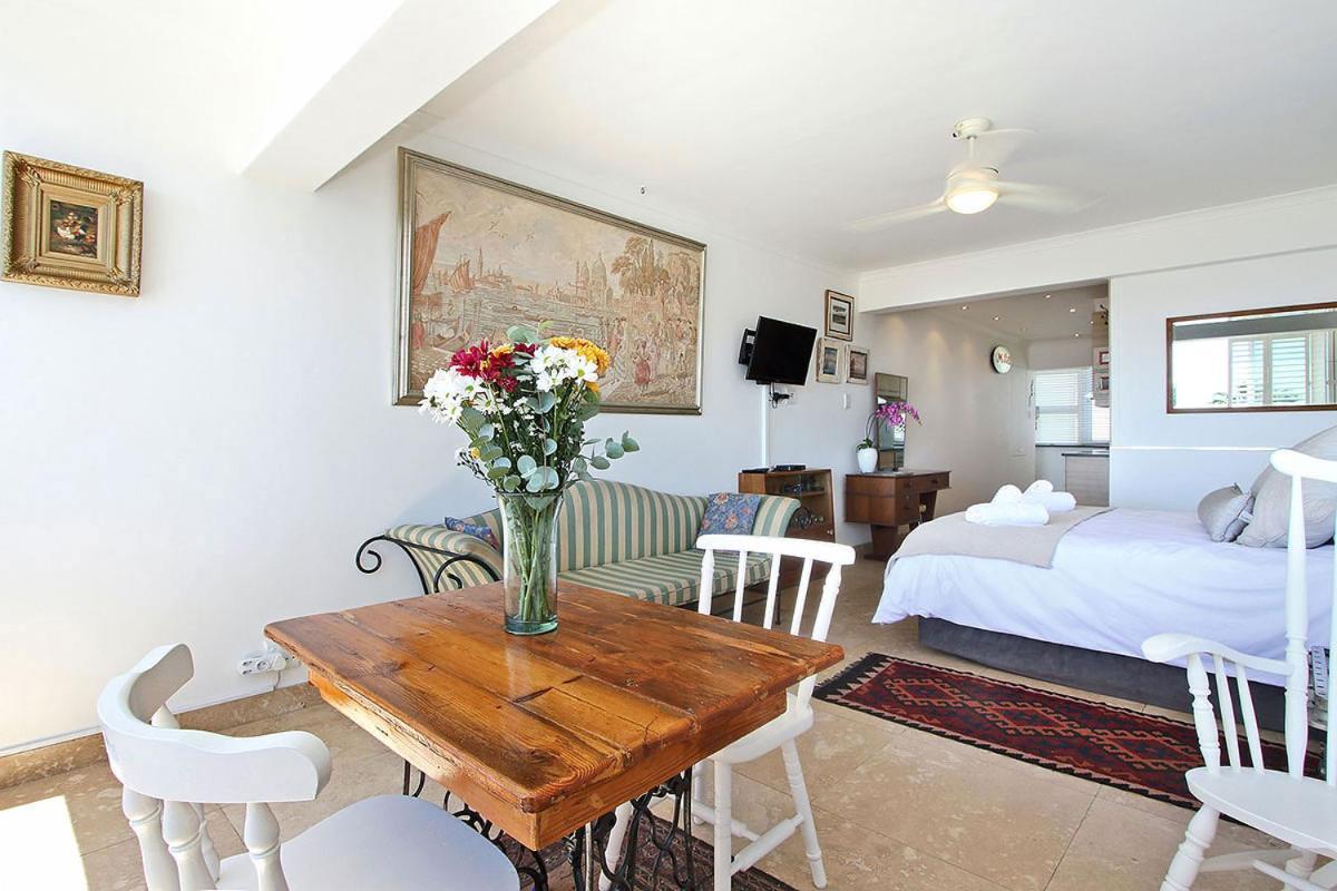 Dolphin Bay Studio With Sea Views Cape Town Luaran gambar