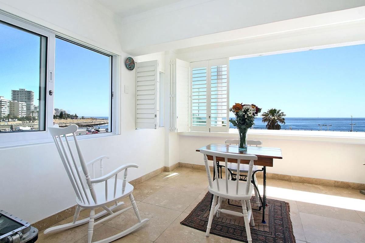 Dolphin Bay Studio With Sea Views Cape Town Luaran gambar